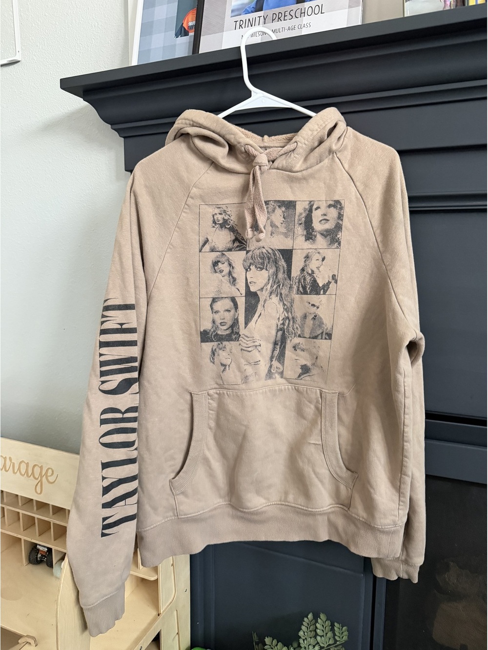 Taylor swift eras tour Xs hoodie oversized